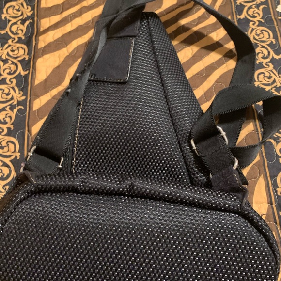Sale!!! Sale!!!!PRADA CROSSOVER BAG BLACK Genuine!! Authentic - Picture 2 of 16